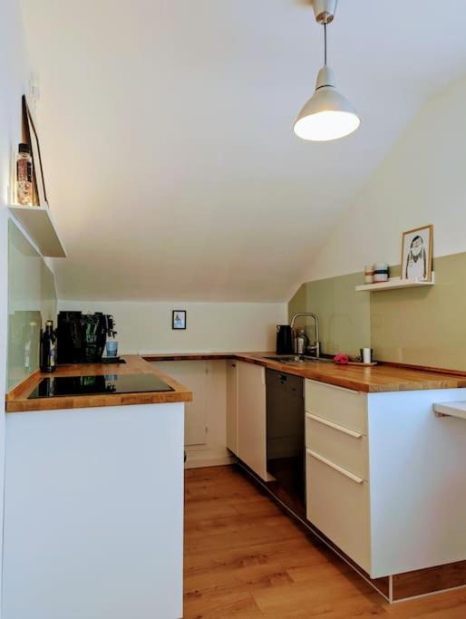 Apartment Mit Balkon In Hannover-Ahlem Exterior foto
